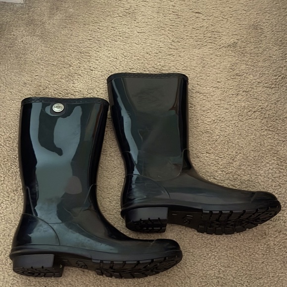 UGG Waterboots - Picture 5 of 10
